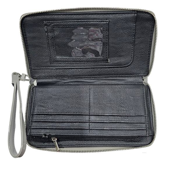 Betsey Johnson Gray Heart Embossed Wristlet / Wallet - Picture 8 of 13